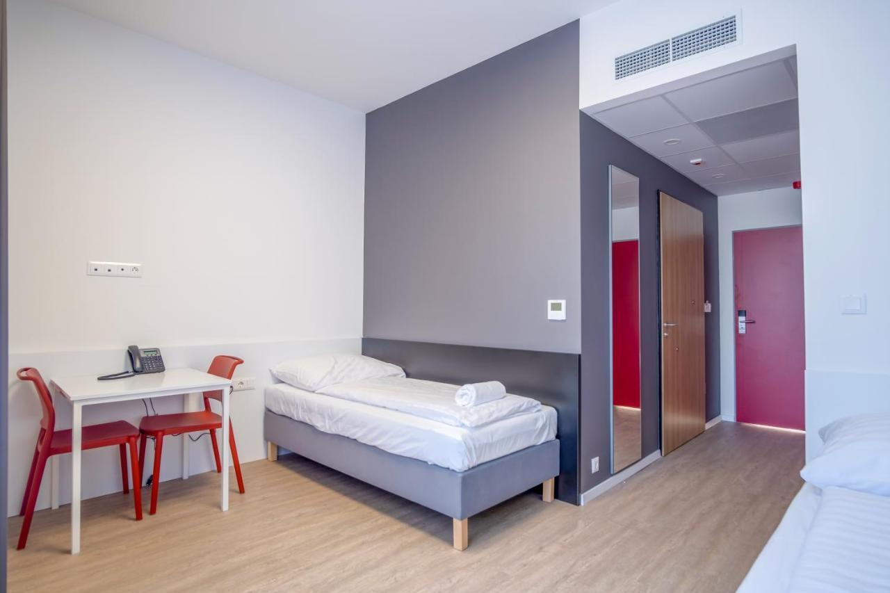 Bed and Breakfast Ciszterci Rendezvenykoezpont Balatonalmádi Zewnętrze zdjęcie