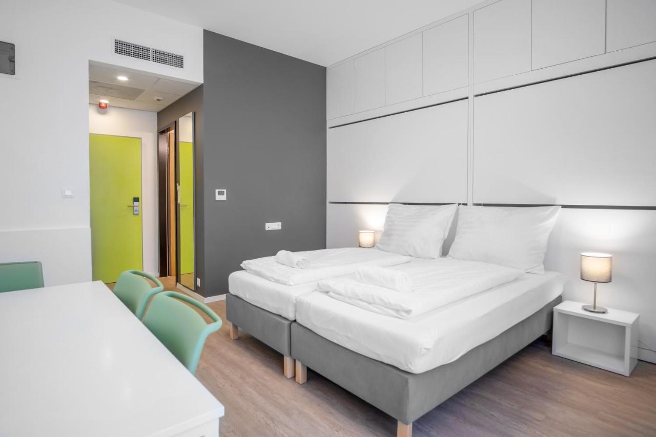 Bed and Breakfast Ciszterci Rendezvenykoezpont Balatonalmádi Zewnętrze zdjęcie